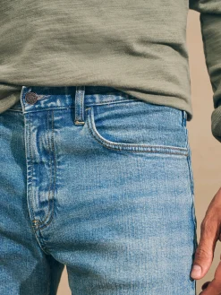 Faherty Brand Organic Cotton Slim Straight Denim (32" Inseam) -^ Pants