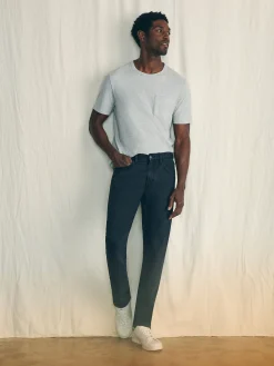 Faherty Brand Organic Cotton Slim Straight Denim (32" Inseam) -^ Pants