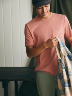 Faherty Brand Sunwashed Pocket Tee -^ T-Shirts & Henleys